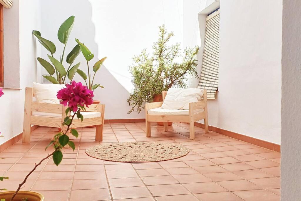 Serendipia: Tu Hogar En Este Blanco Pueblo Frigiliana Exteriör bild